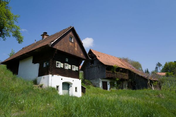 alter Baustil im Schilcherland   Kellerstockl