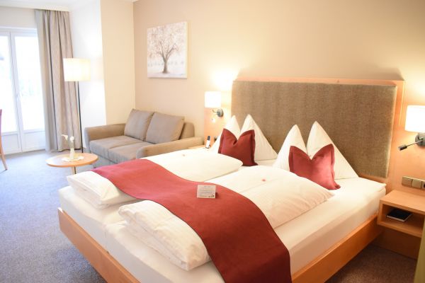 Freundliches Doppelzimmer Relax im 1. Stock Freundliches Doppelzimmer Relax im 1. Stock